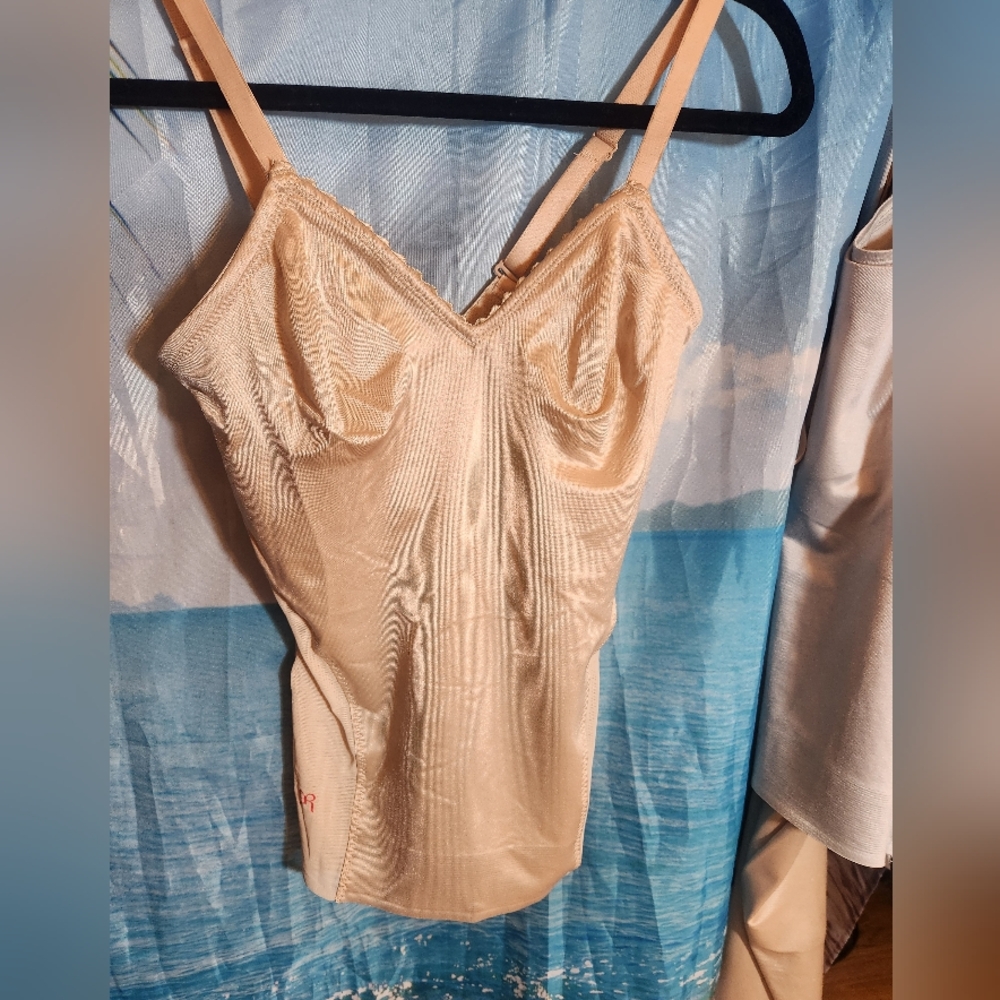 Ruby Ribbon CLASSIC Light Support Sheer Cami Size 34